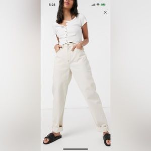 Slouchy mom jeans